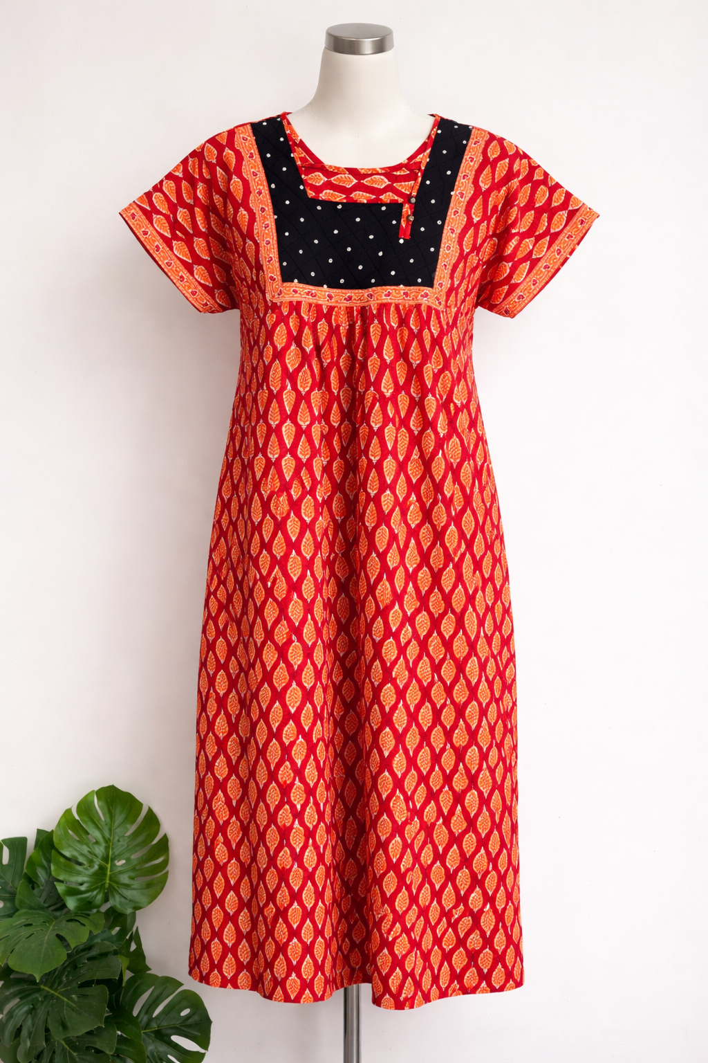 Red & Black Printed Cotton Nighty for Women - Image 2